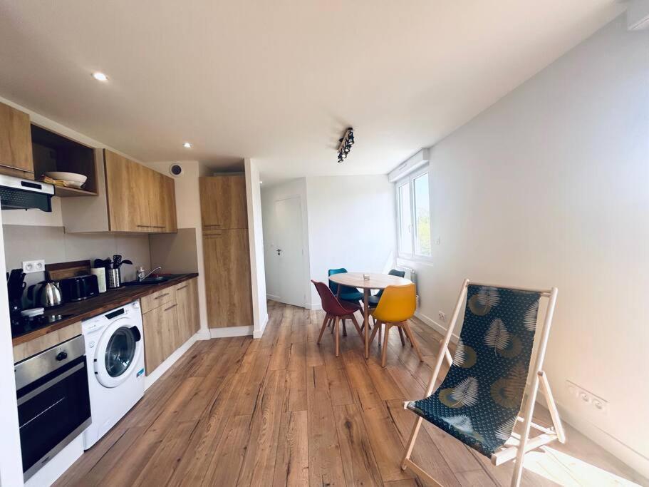 Au Coeur Des Chenes, 2P Apartment Ploemeur Luaran gambar