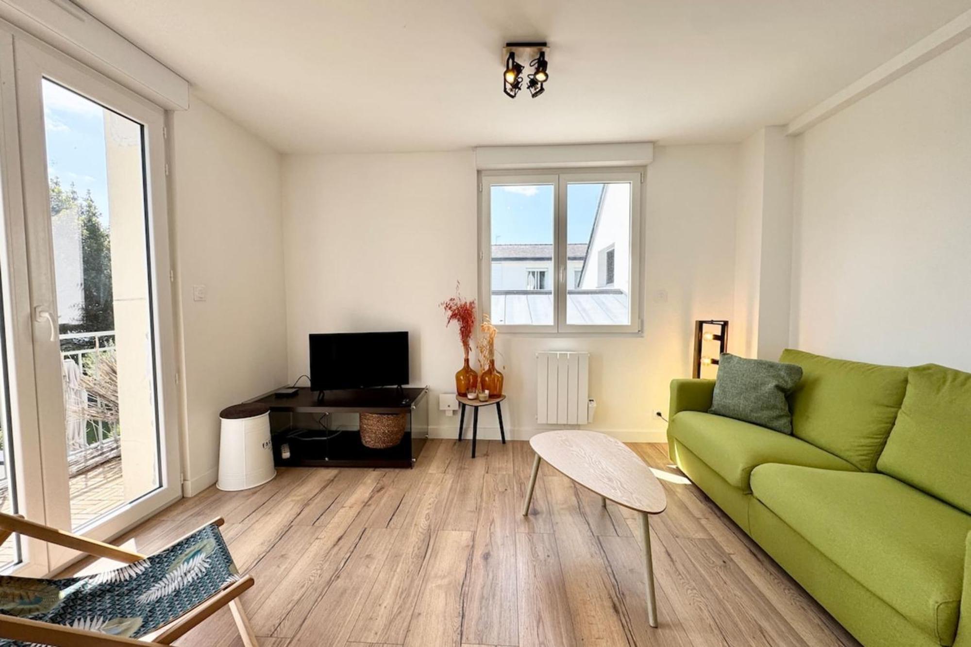 T2 - Balcon - Au Coeur Des Chenes Ploemeur Luaran gambar
